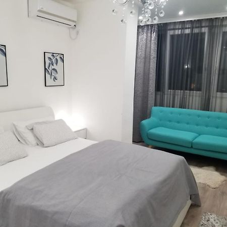 Studio Angel Stan Na Dan Novi Sad Eksteriør bilde
